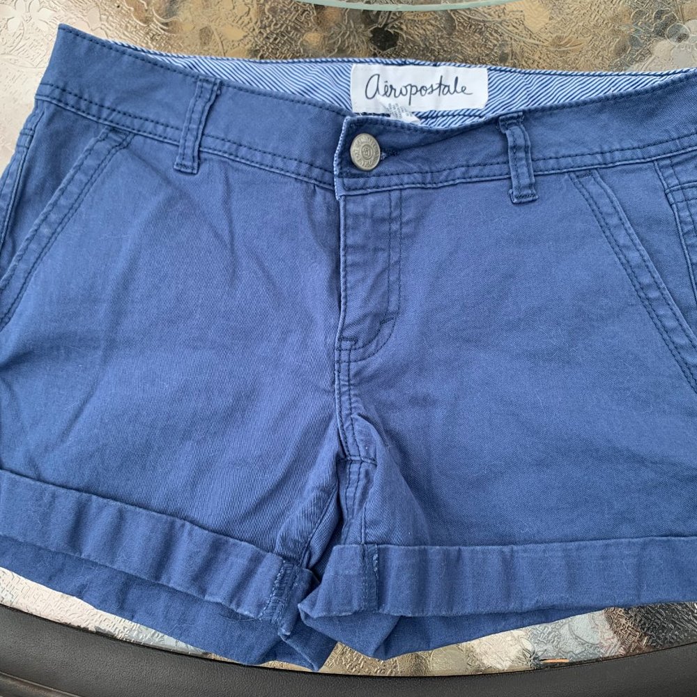 Aeropostale Ladies size 2 Blue Midi Twill Shorts